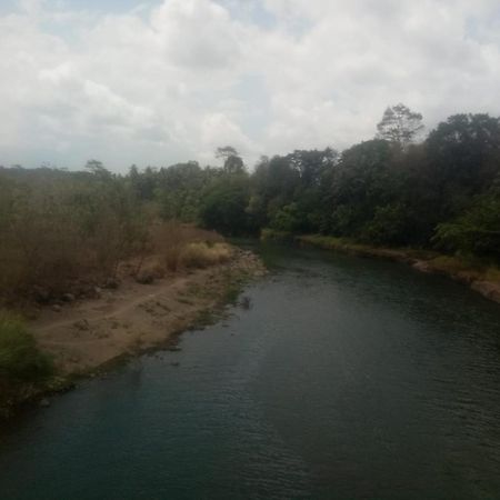 De Ikut Bojo Homestay Magelang Bagian luar foto