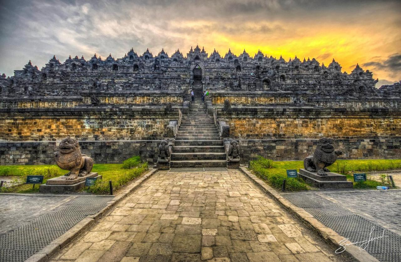 De Ikut Bojo Homestay Magelang Bagian luar foto