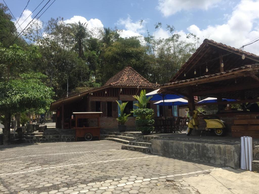 De Ikut Bojo Homestay Magelang Ruang foto